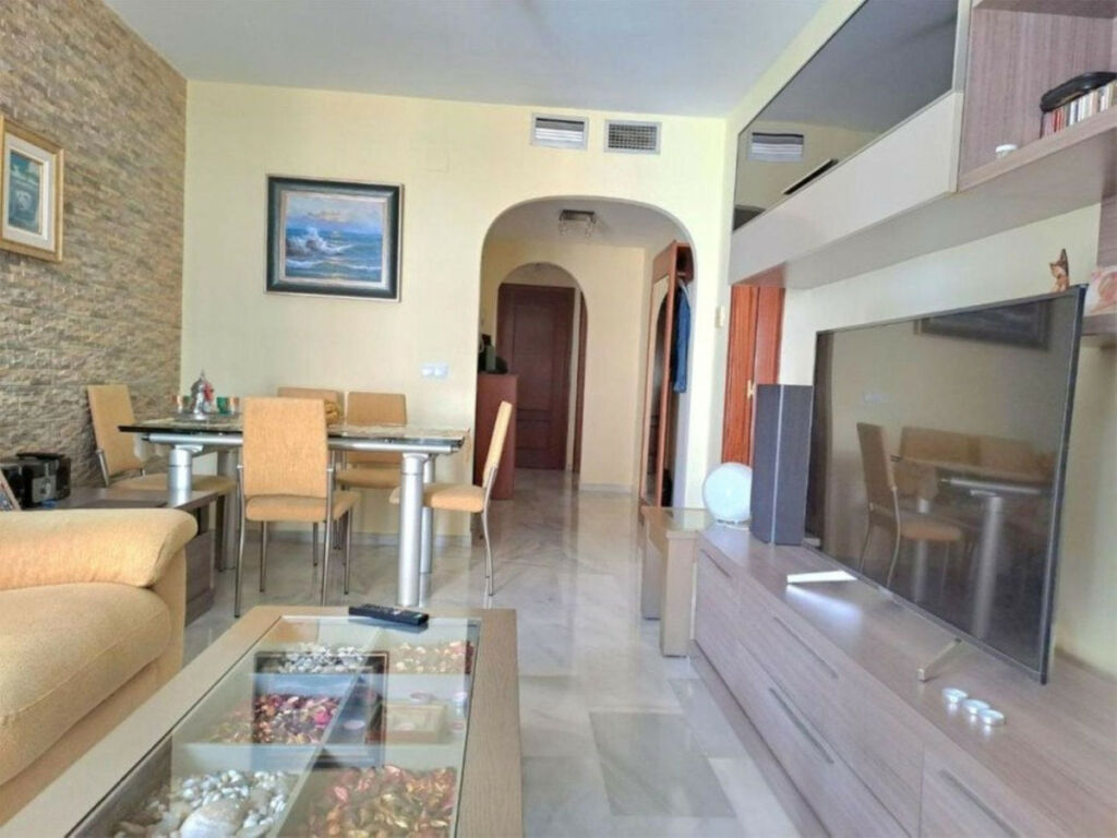 Middle Floor Apartment Torremolinos Málaga - image 5