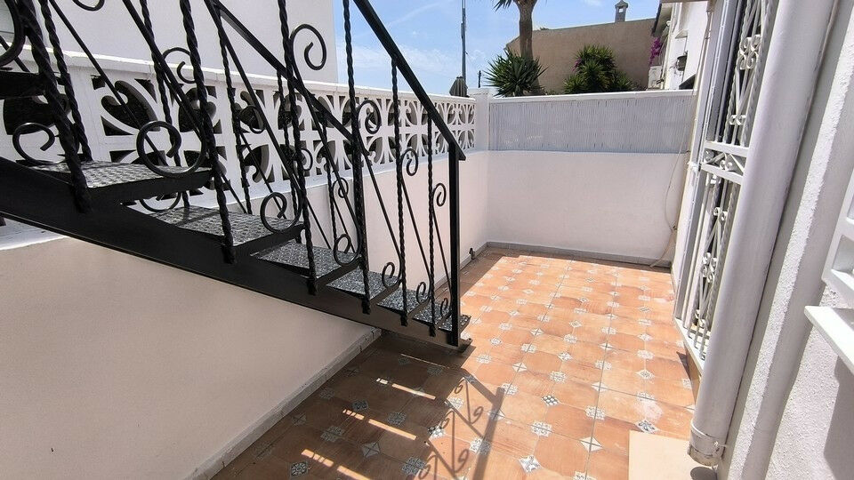 Bungalow Benijofar Alicante - image 5