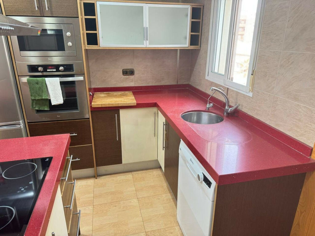Middle Floor Apartment Torrevieja Alicante - image 5