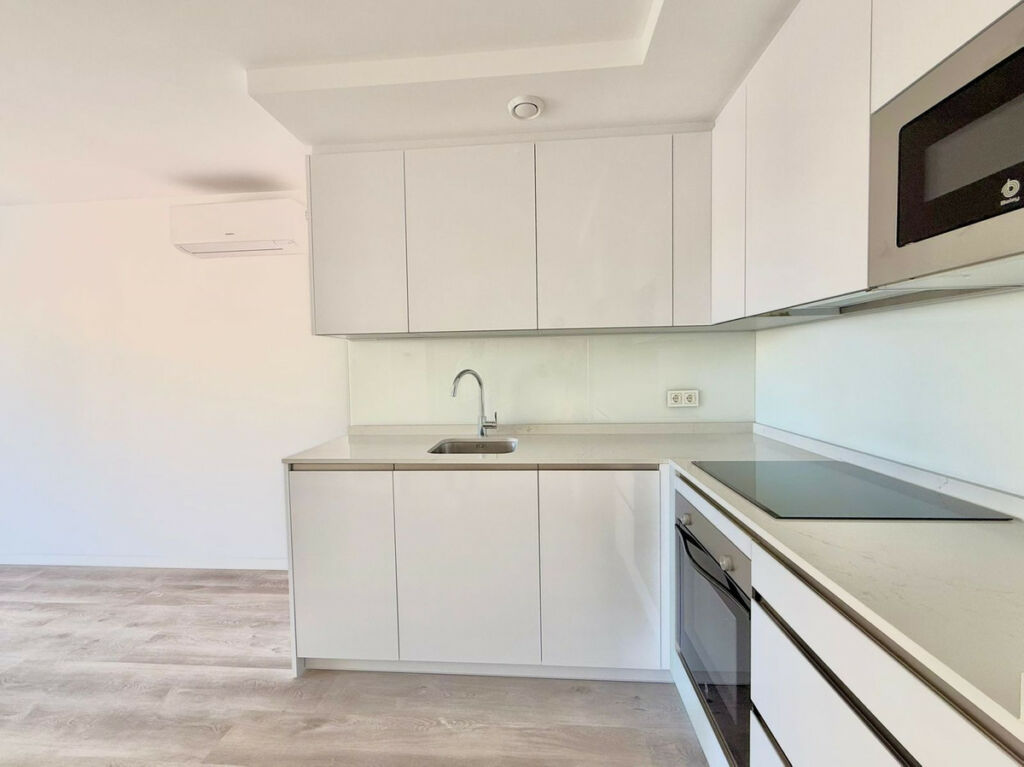 Middle Floor Apartment Fuengirola Málaga - image 5