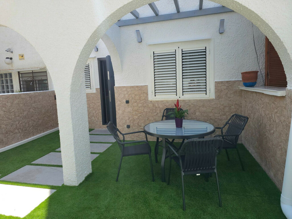 Bungalow Torrevieja Alicante - image 5