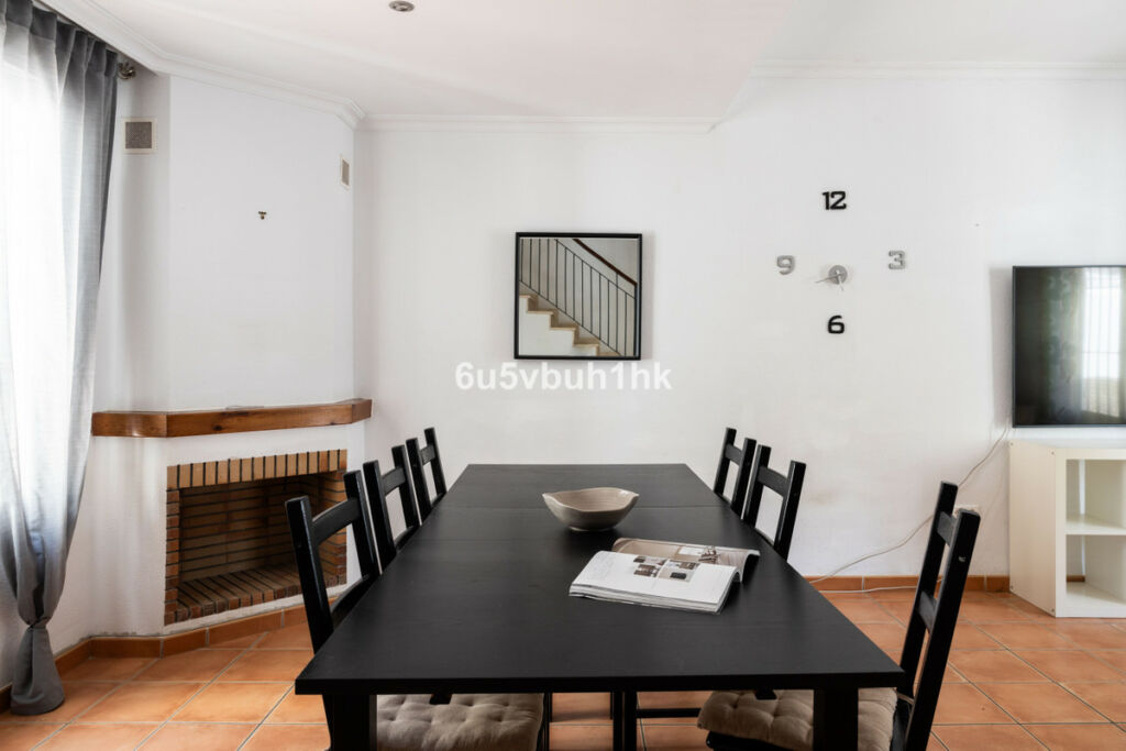 Townhouse Torreblanca Málaga - image 5