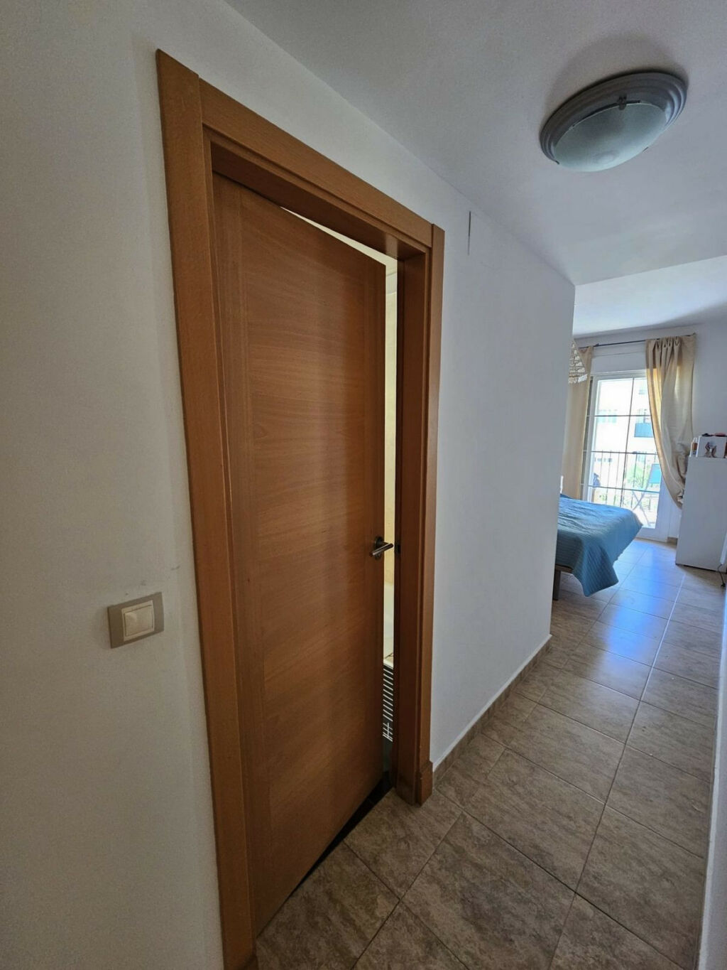 Middle Floor Apartment Estepona Málaga - image 5