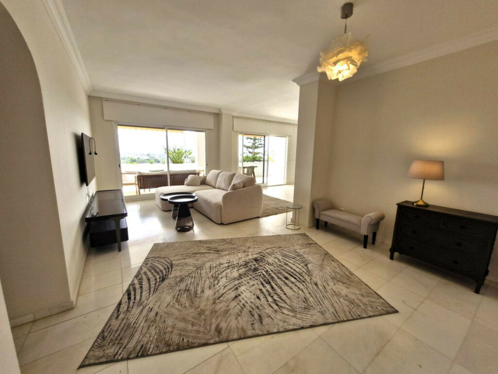 Penthouse The Golden Mile Málaga - image 5