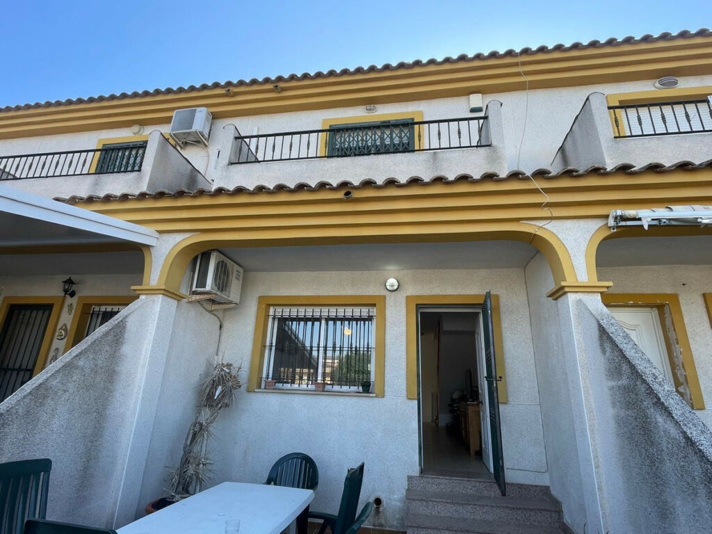 Townhouse Daya Nueva Alicante - image 5
