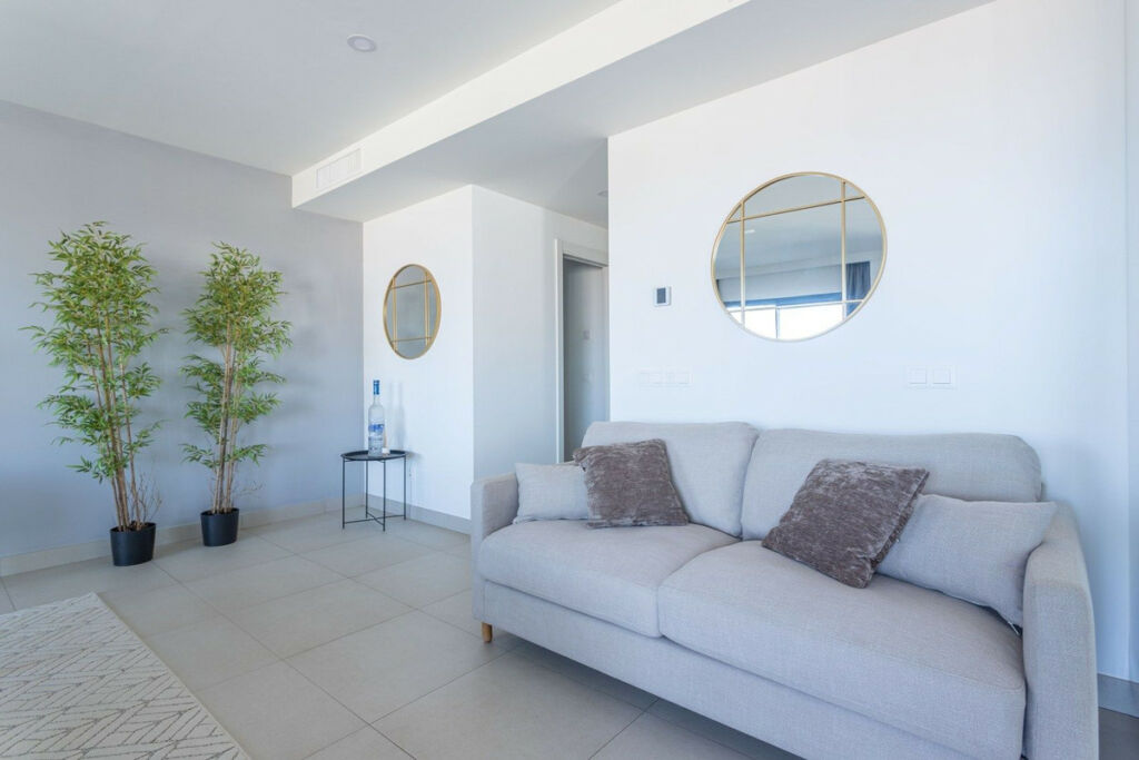 Middle Floor Apartment Calanova Golf Málaga - image 5