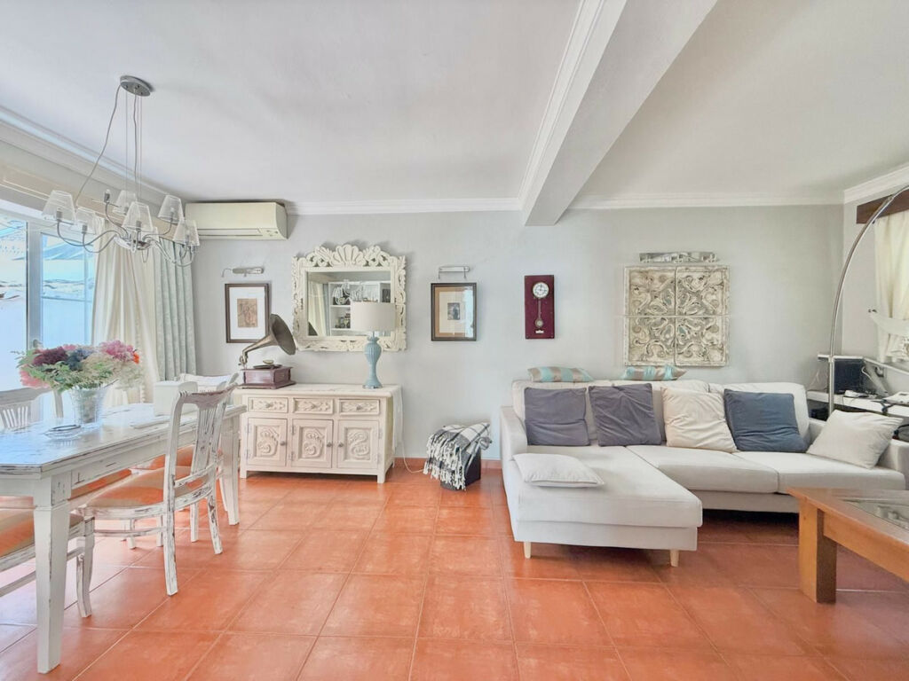 Semi-Detached House Fuengirola Málaga - image 5