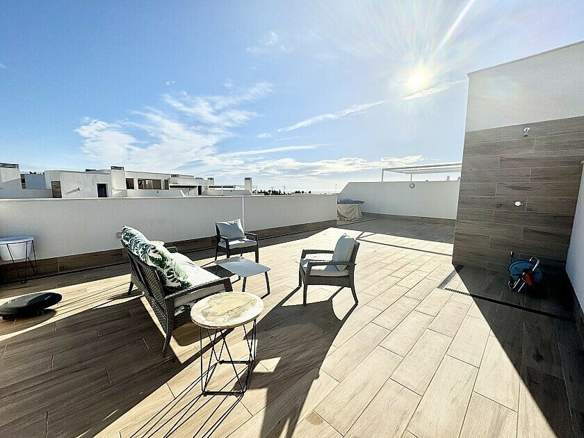 Penthouse Villamartin Alicante - image 5