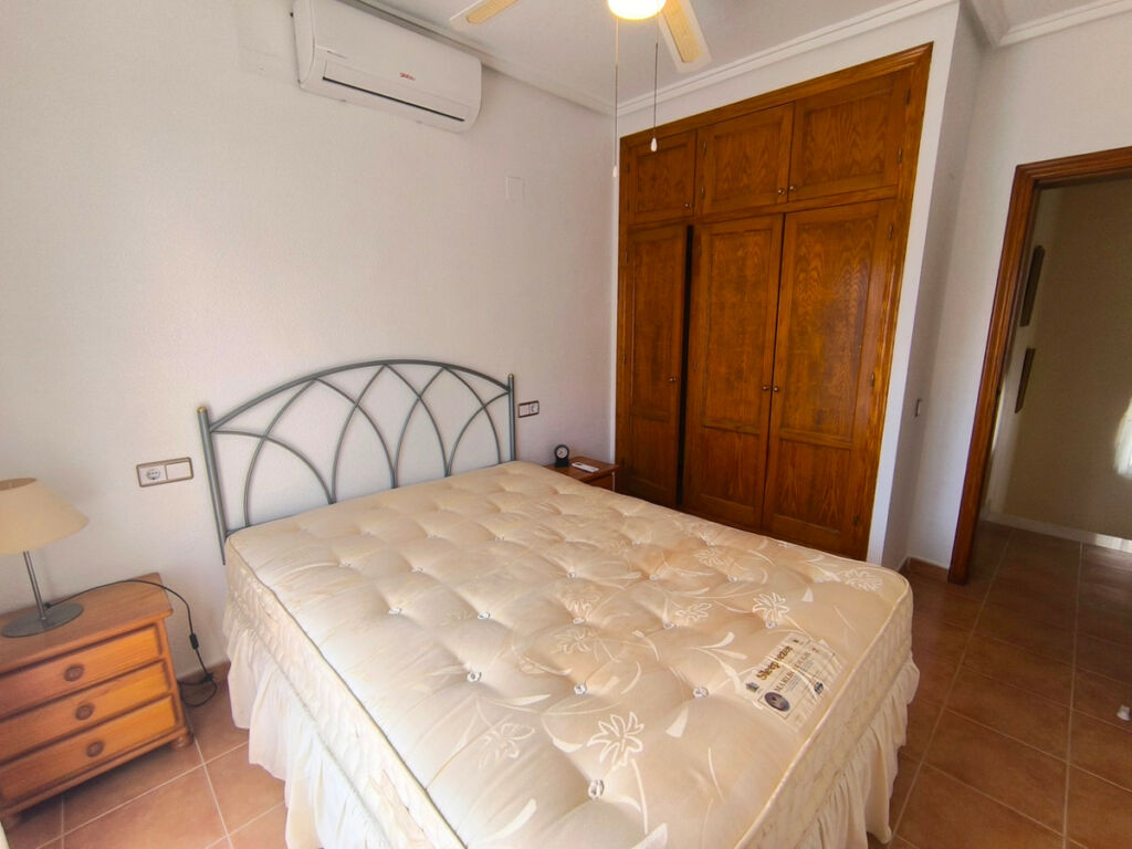 Detached Villa Algorfa Alicante - image 5
