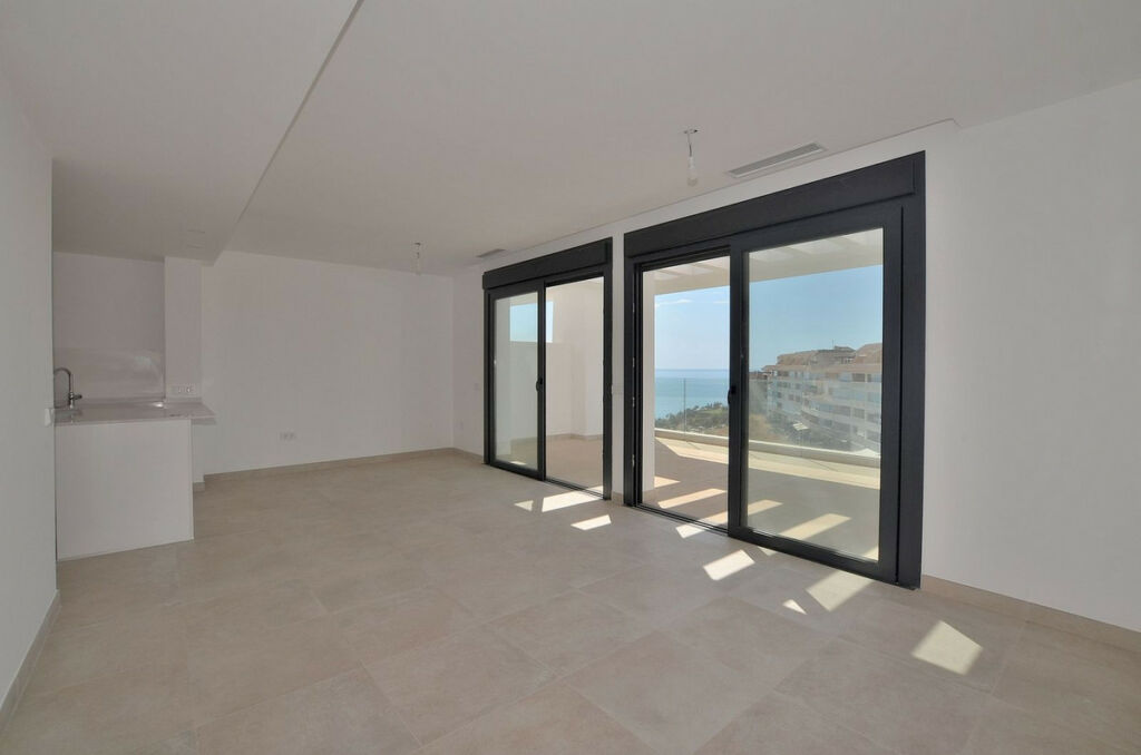 Penthouse Fuengirola Málaga - image 5