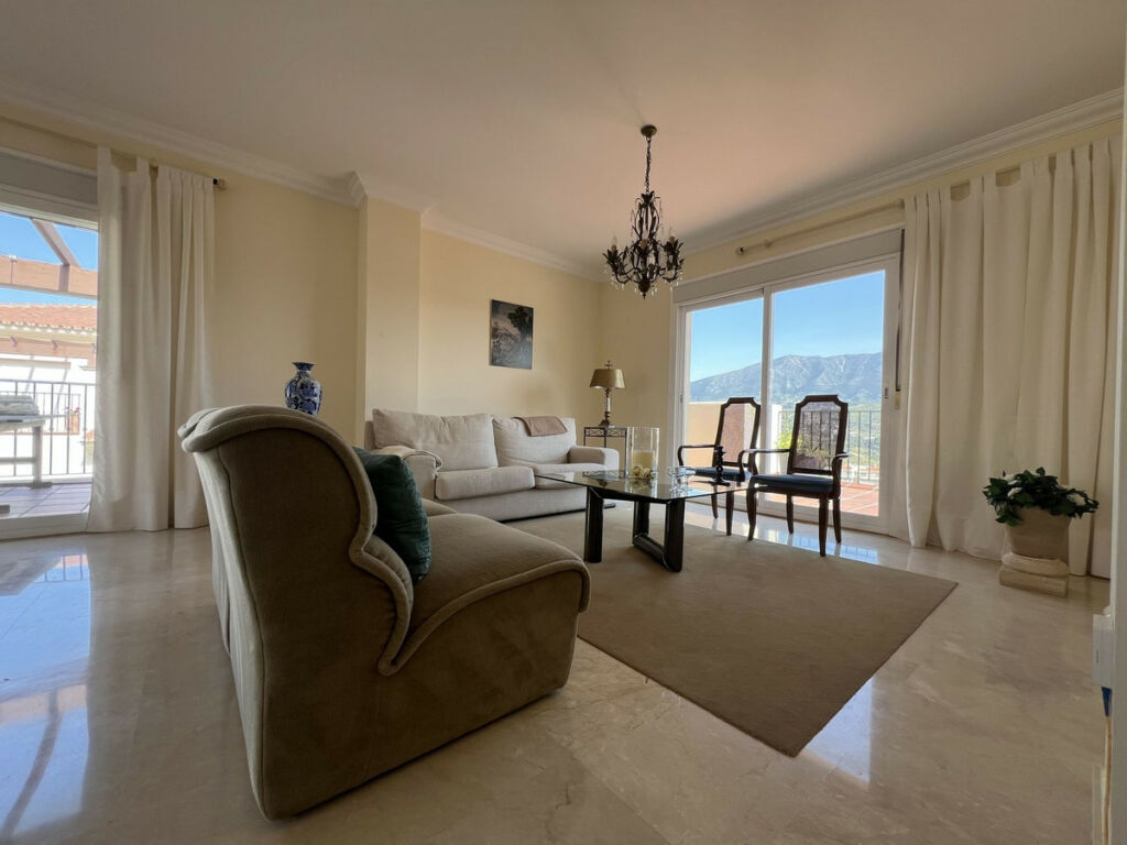 Penthouse La Cala Hills Málaga - image 5