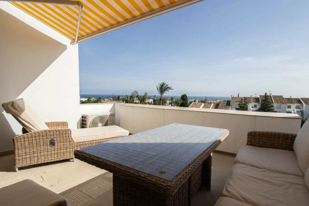 Penthouse Nueva Andalucía Málaga - image 5