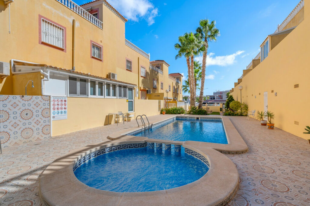 Ground Floor Apartment Orihuela Costa Alicante - image 5