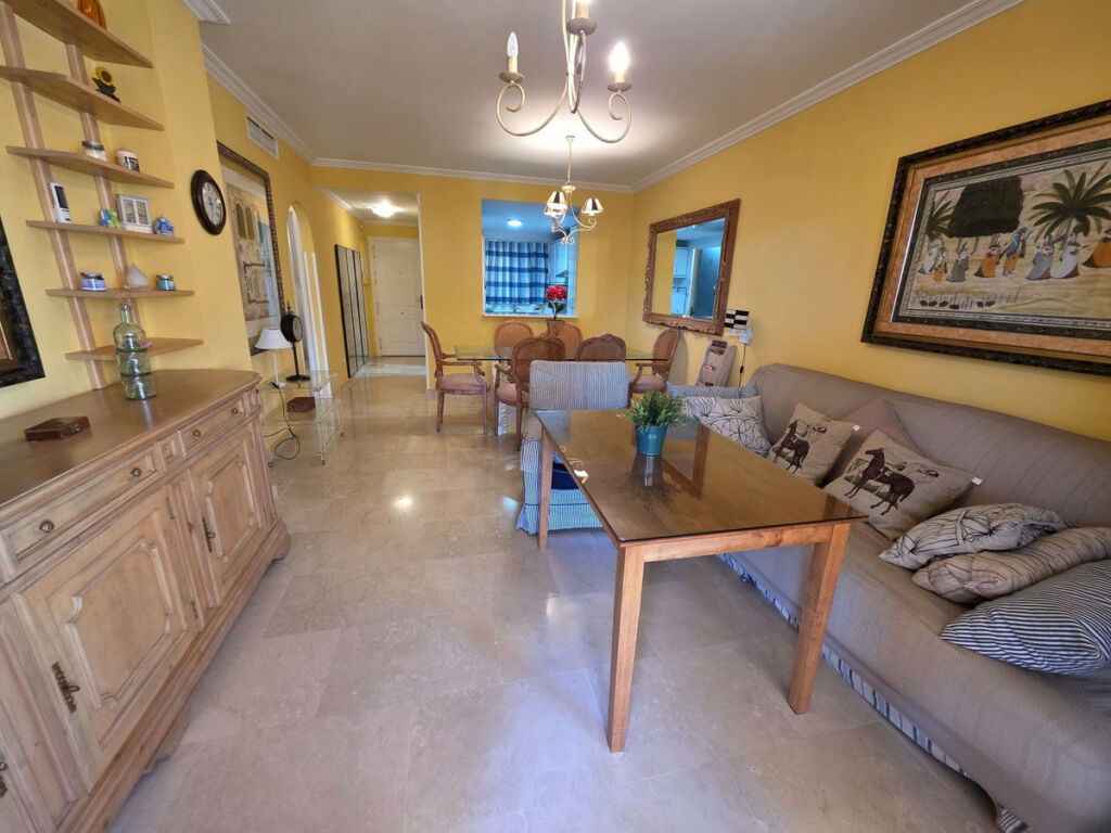 Ground Floor Apartment Riviera del Sol Málaga - image 5