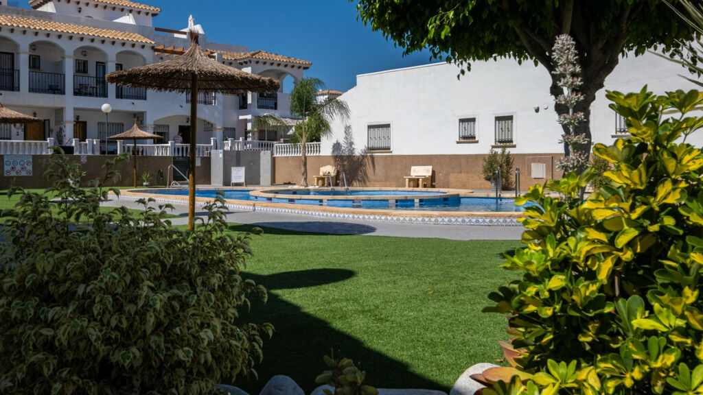 Ground Floor Apartment Punta Prima Alicante - image 5