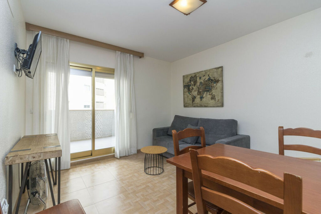 Middle Floor Apartment Fuengirola Málaga - image 5
