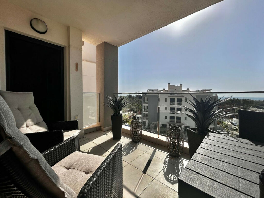 Penthouse Villamartin Alicante - image 5