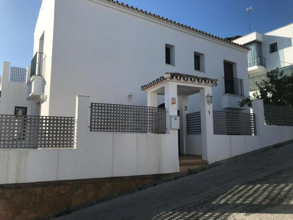Semi-Detached House Benalmadena Málaga - image 5