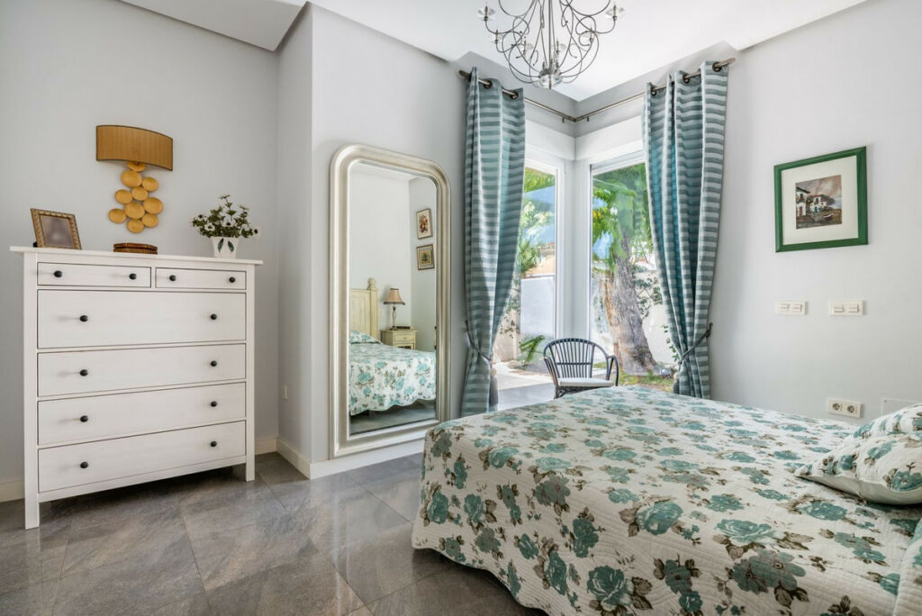 Detached Villa Marbella Málaga - image 5