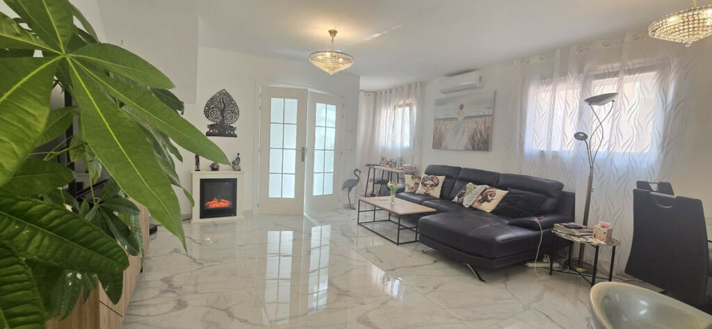 Semi-Detached House Torrevieja Alicante - image 5