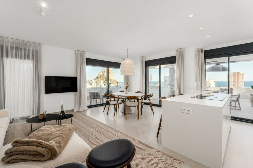 Middle Floor Apartment Calpe Alicante - image 5