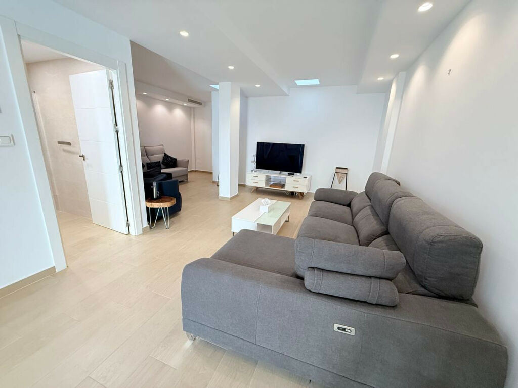 Detached Villa Benijofar Alicante - image 5