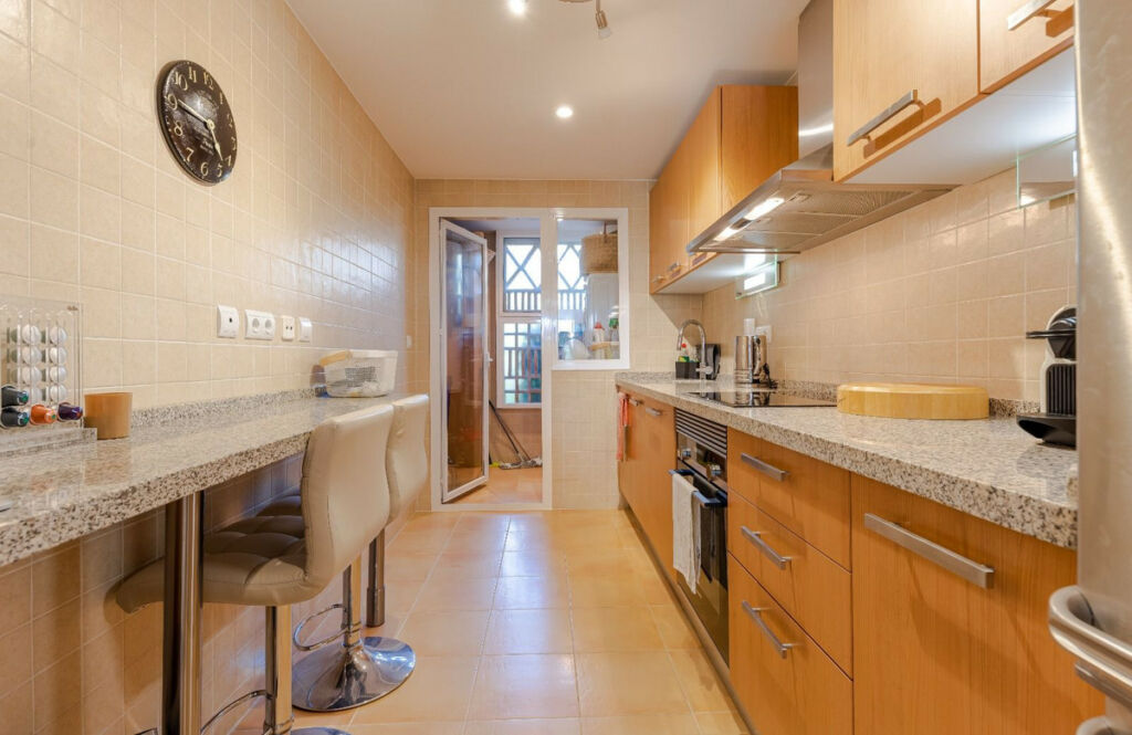 Ground Floor Apartment Los Arqueros Málaga - image 10