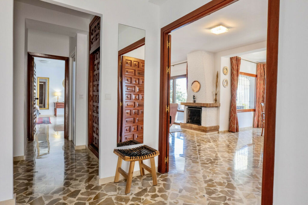 Detached Villa Benalmadena Málaga - image 5