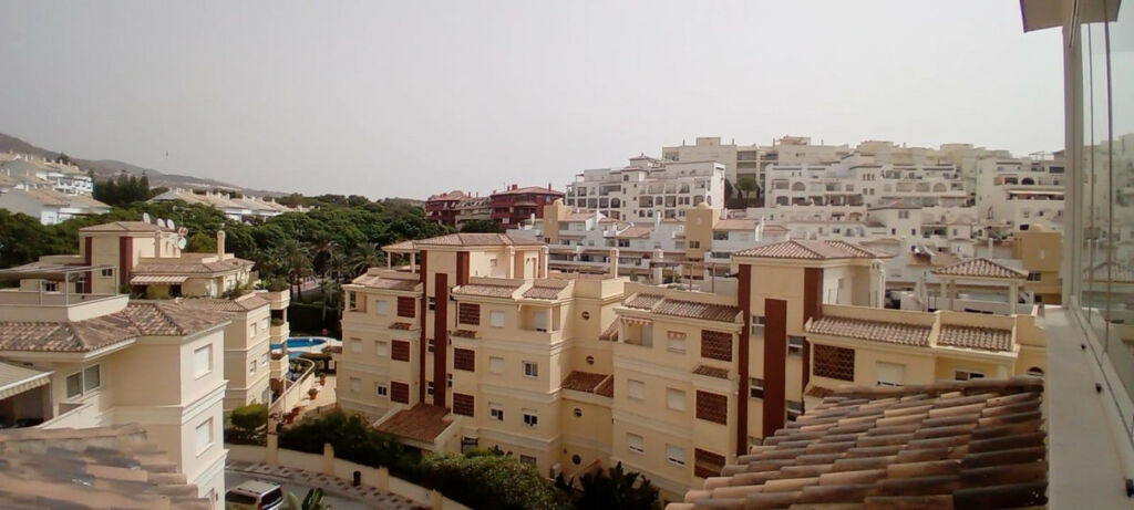 Penthouse Torrequebrada Málaga - image 7