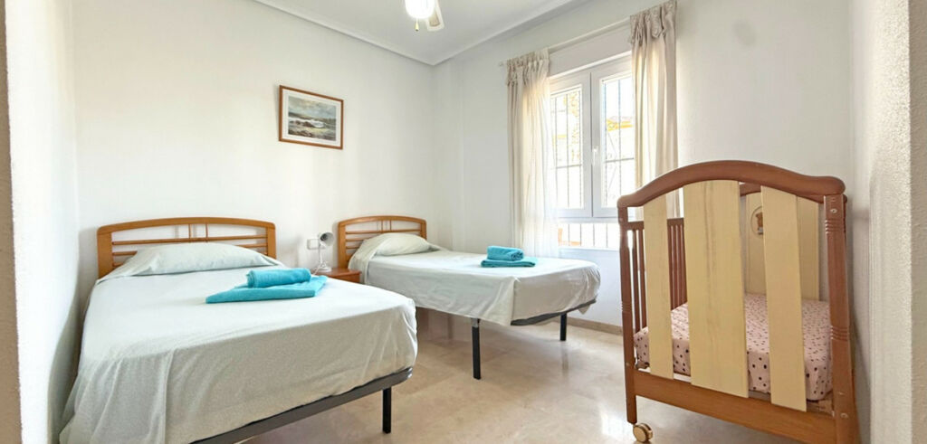 Ground Floor Apartment Villamartin Alicante - image 5