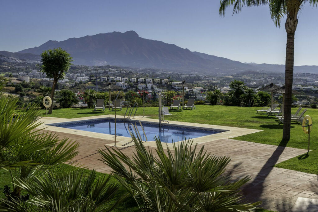 Townhouse Benahavís Málaga - image 6