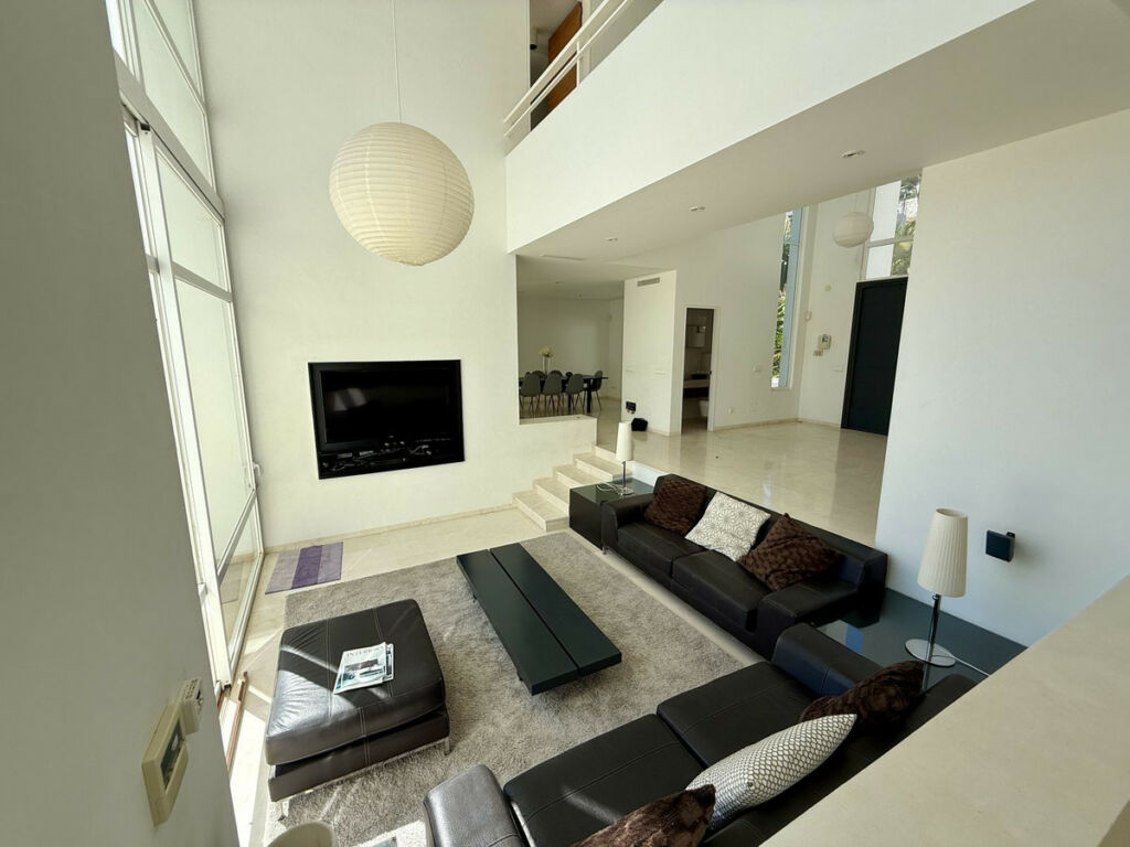 Detached Villa Valtocado Málaga - image 5
