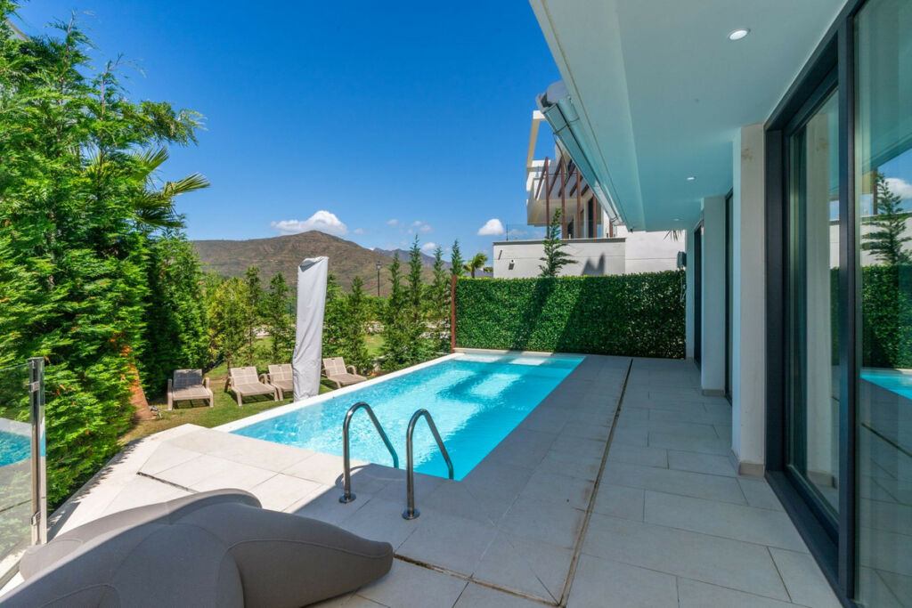 Detached Villa La Cala Golf Málaga - image 7
