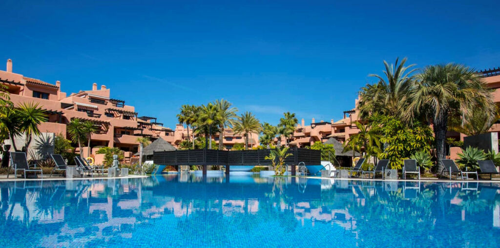 Penthouse Estepona Málaga - image 5