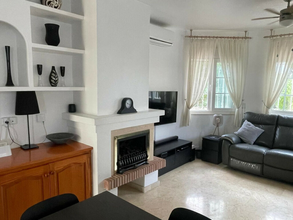 Detached Villa Playa Flamenca Alicante - image 5