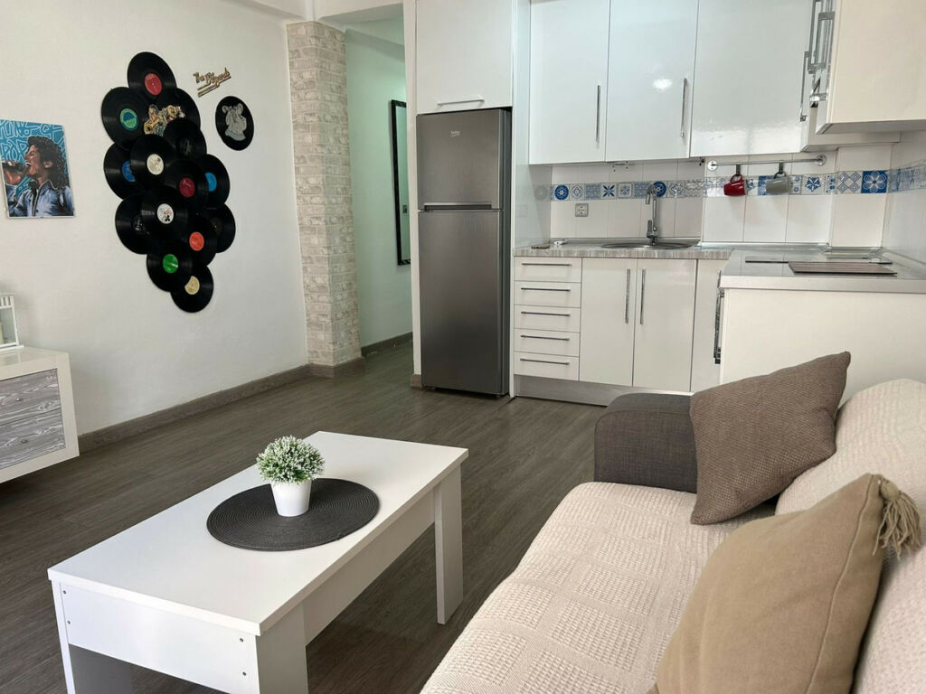 Middle Floor Apartment Nerja Málaga - image 5