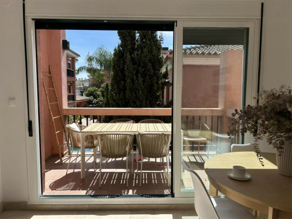 Middle Floor Apartment Marbesa Málaga - image 5