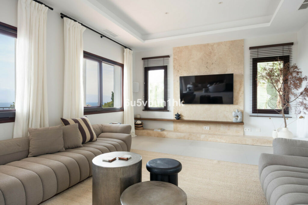 Detached Villa Marbella Málaga - image 5