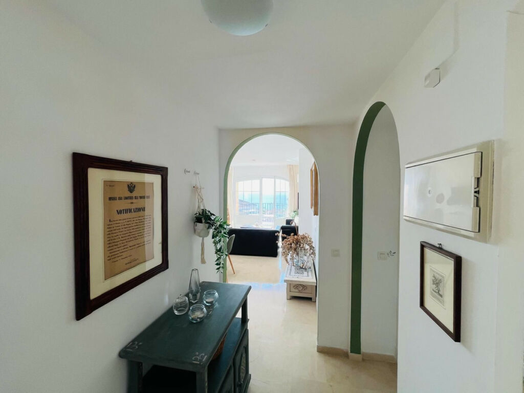 Penthouse Manilva Málaga - image 5