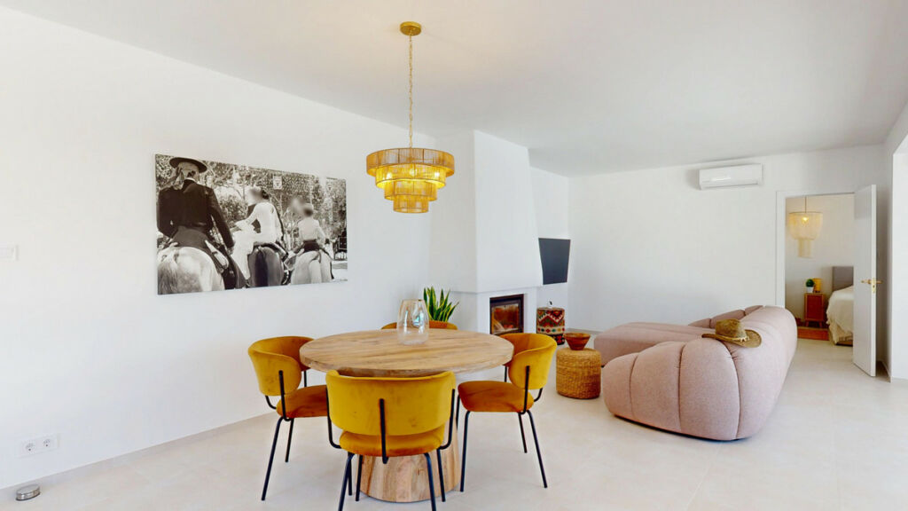 Detached Villa Estepona Málaga - image 7