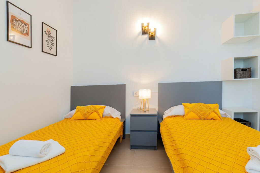Middle Floor Apartment Villajoyosa Alicante - image 5