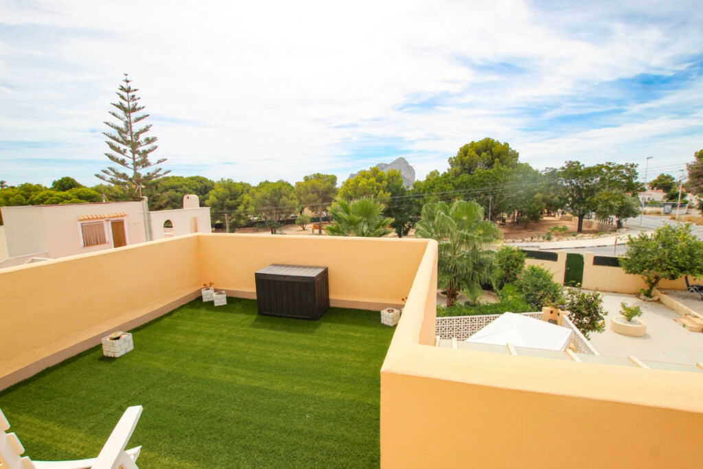 Detached Villa Calpe Alicante - image 5