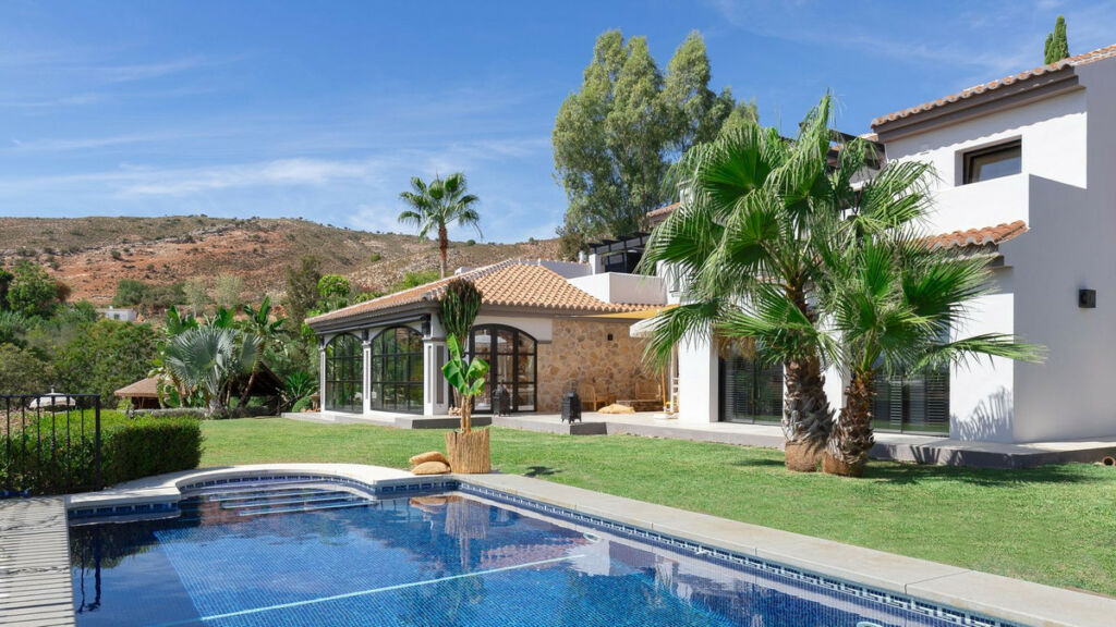 Finca - Cortijo Alhaurín el Grande Málaga - image 5