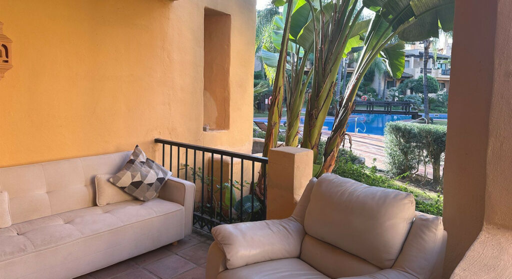Ground Floor Apartment Estepona Málaga - image 5