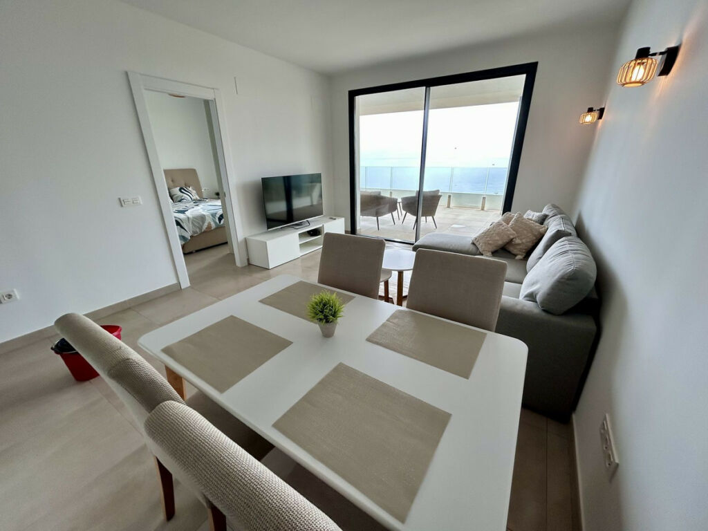 Middle Floor Apartment Fuengirola Málaga - image 5