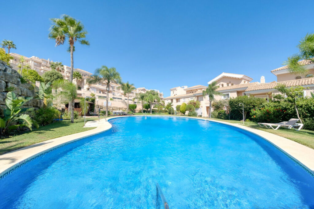 Townhouse La Duquesa Málaga - image 43