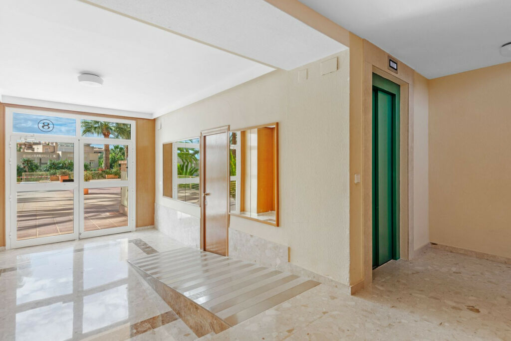 Middle Floor Apartment El Campello Alicante - image 50