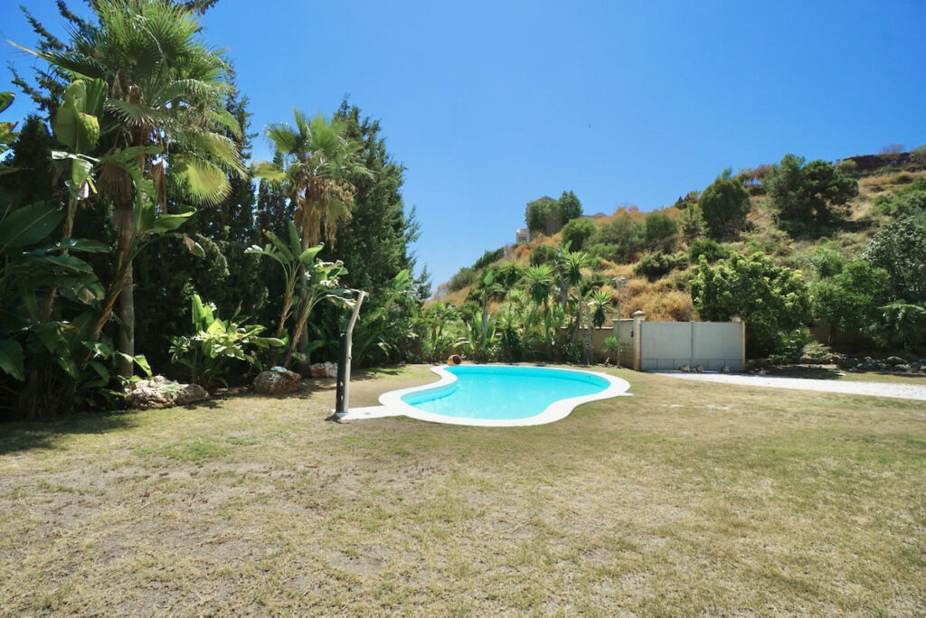 Detached Villa Benahavís Málaga - image 50