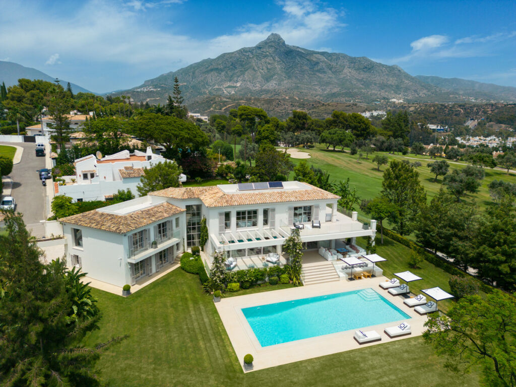 Detached Villa Aloha Málaga - image 50