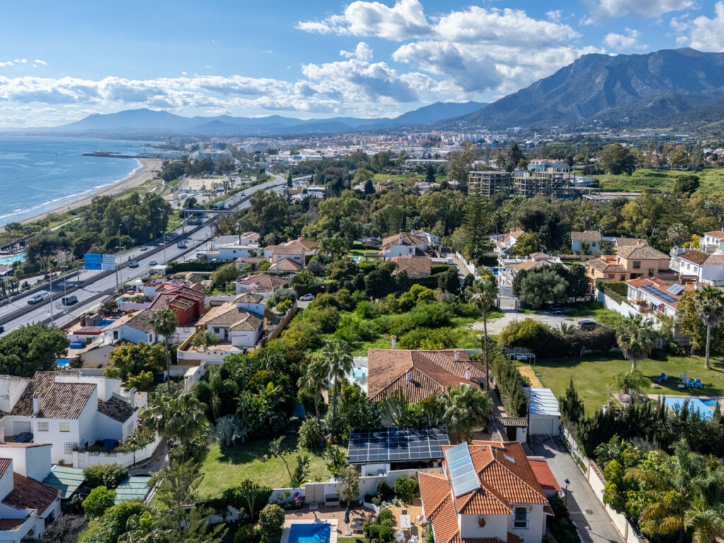 Detached Villa Marbella Málaga - image 50
